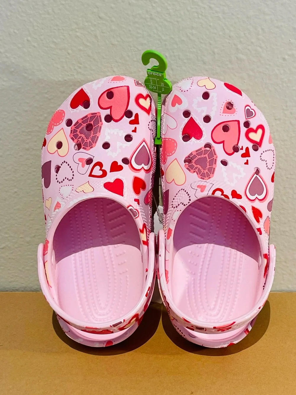Crocs Little Kids Pink Classic Clogs - Multi Color Hearts Print NWT | No Offers